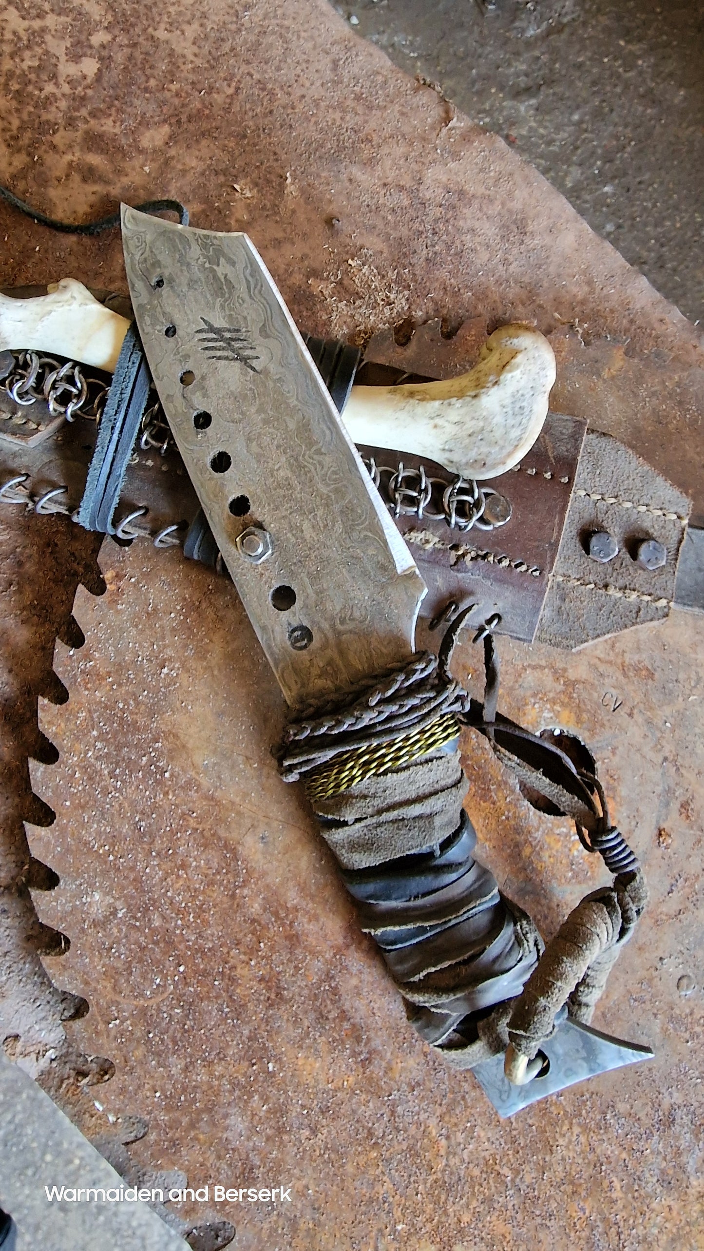 The Alpha Hunter - Hand-Forged Warblade