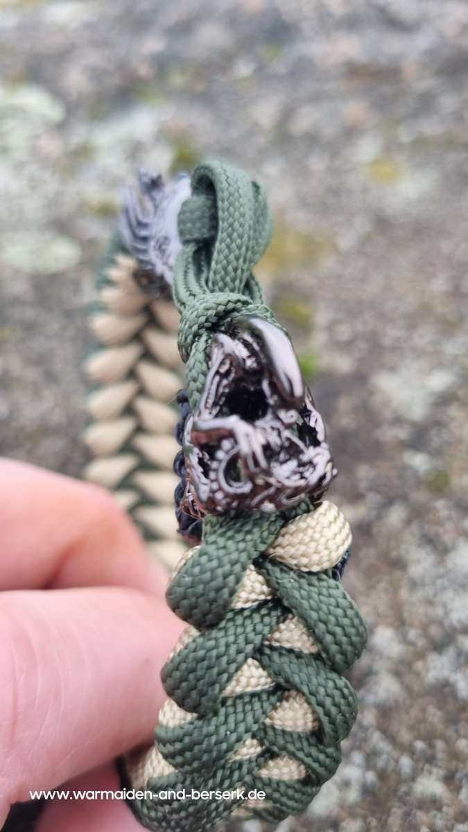 Paracord Armband mit Alien und Predator Bead Perlen