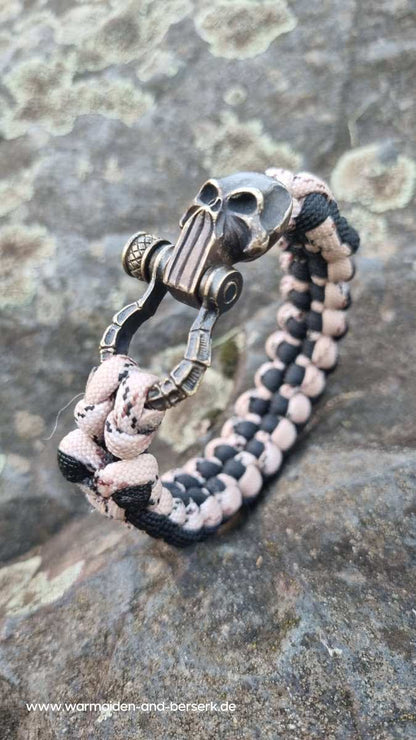 Schwarz und Camouflage Sanctified Knot Paracord Armband mit hochwertig