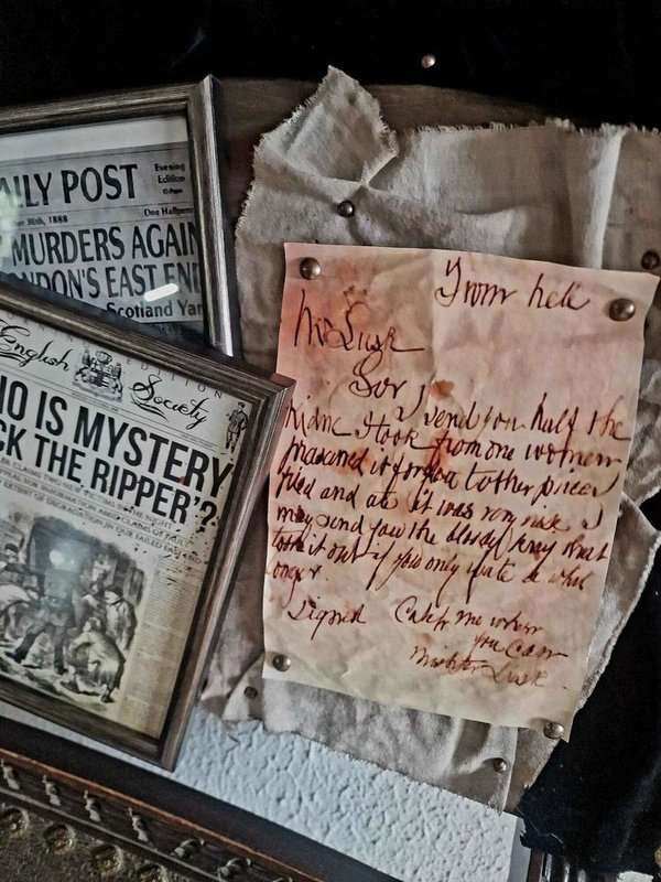 Handgefertigtes Jack the Ripper Display 'From Hell', mit großem handge