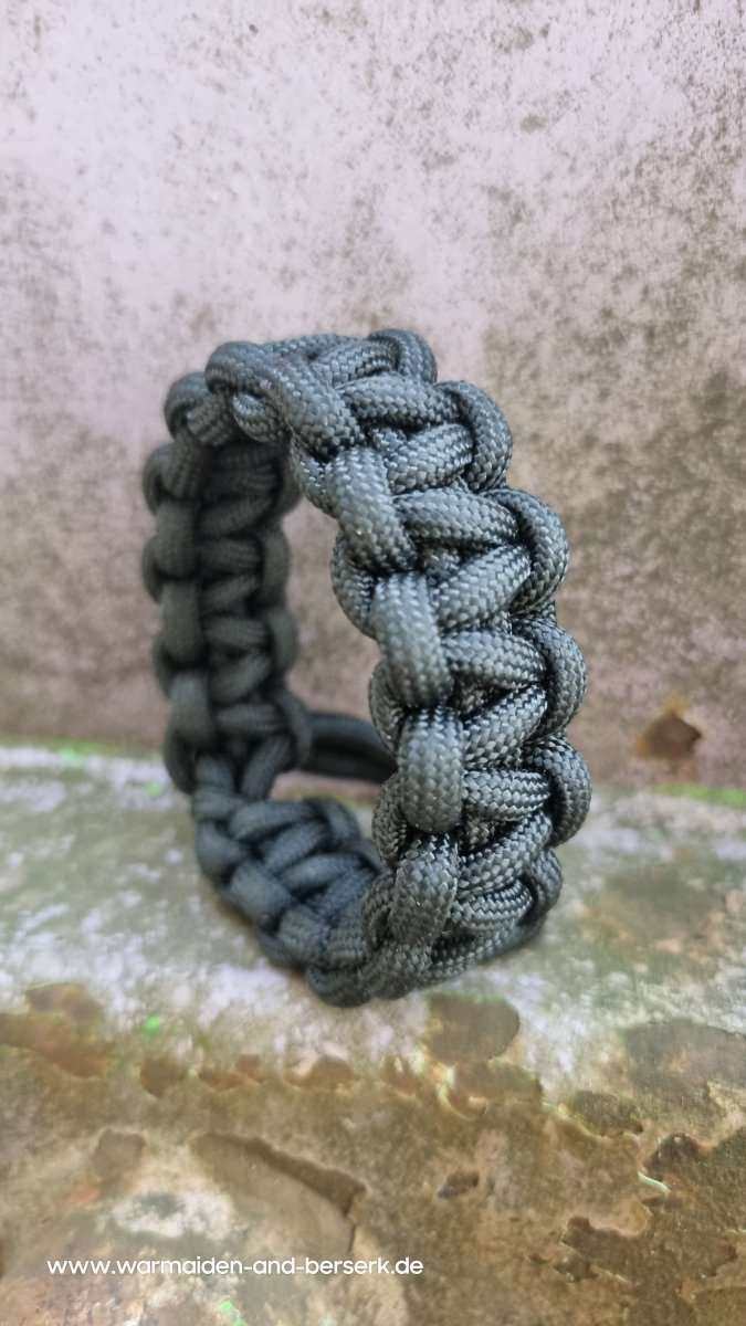 Einfaches Paracord Armband 'Cobra Knot' Night