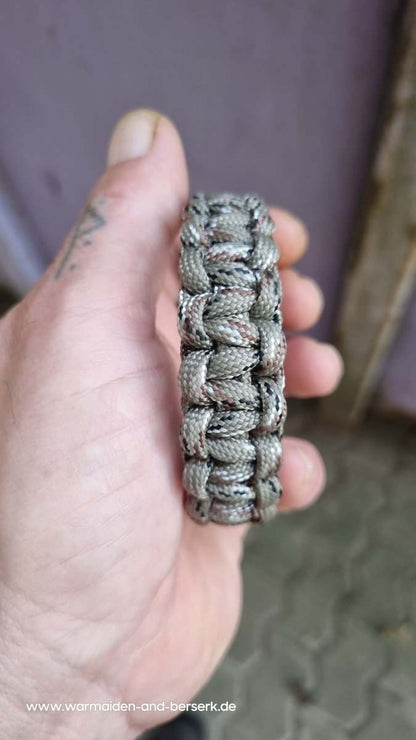 Einfaches Paracord Armband 'Cobra Knot' Tundra