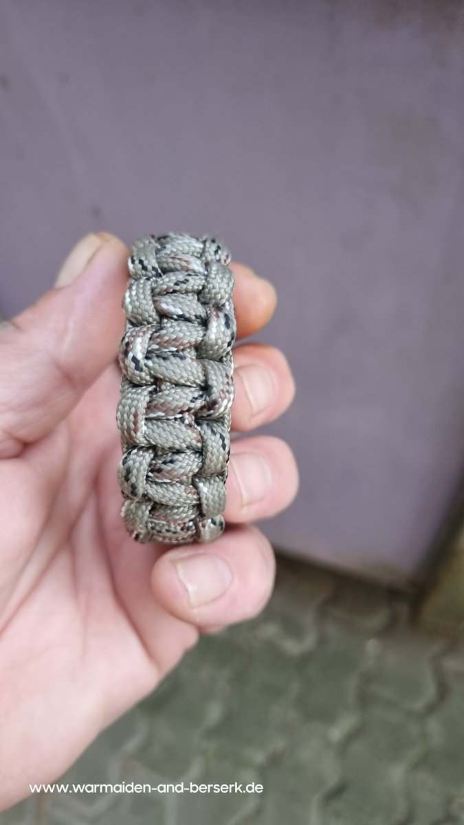 Einfaches Paracord Armband 'Cobra Knot' Tundra Small