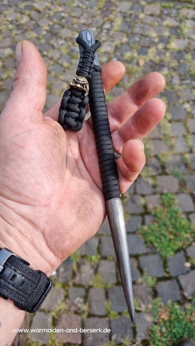 Handgeschmiedeter Paracord Marlin Spike aus Damaszener Stahl, mit Grif