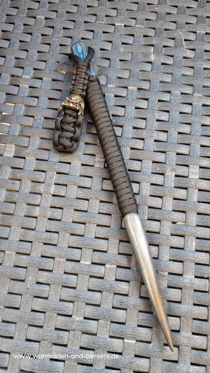 Handgeschmiedeter Paracord Marlin Spike aus Damaszener Stahl, mit Grif