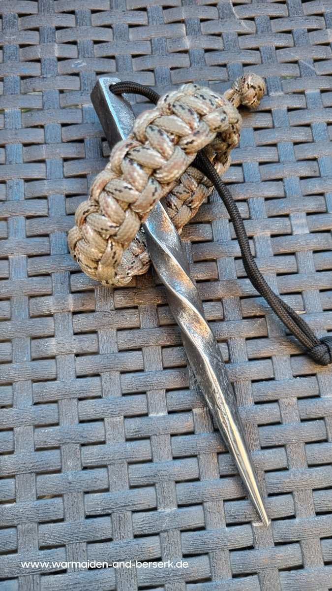 Handgeschmiedeter Paracord Marlin Spike aus Stahl