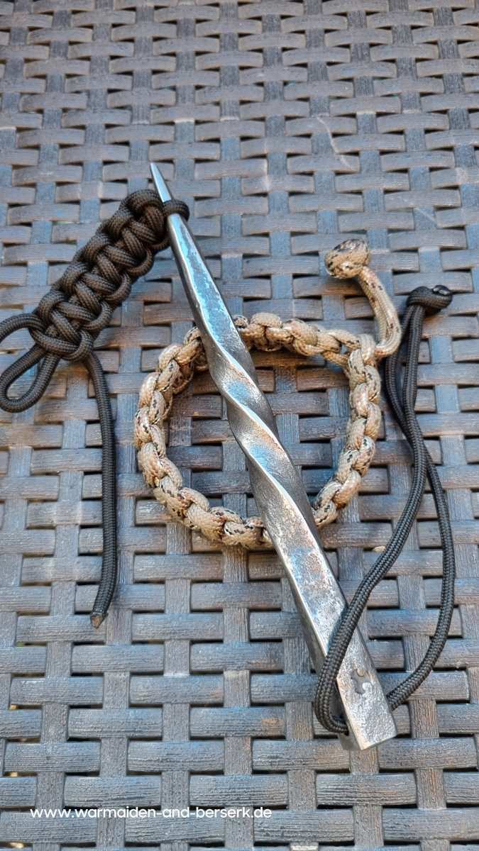 Handgeschmiedeter Paracord Marlin Spike aus Stahl