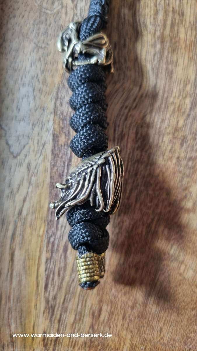 Einfacher Paracord Key Chain mit 'Predator' und 'Alien' Perle