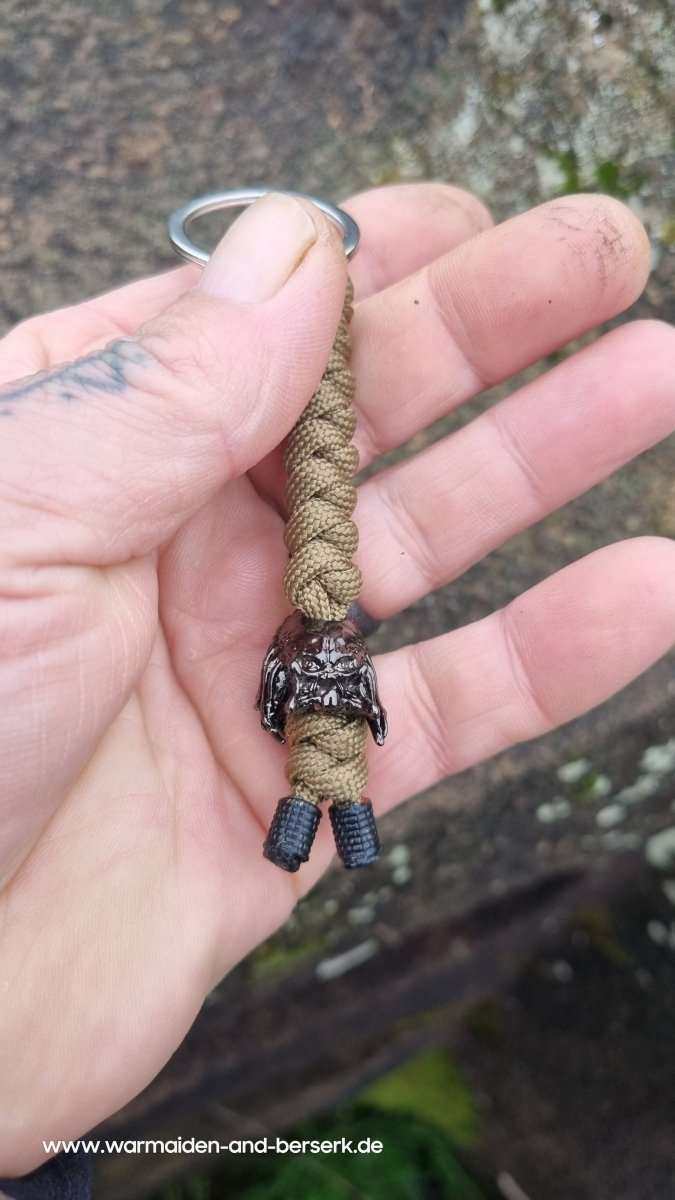 Einfacher Paracord Key Chain mit 'Predator' und 'Alien' Perle