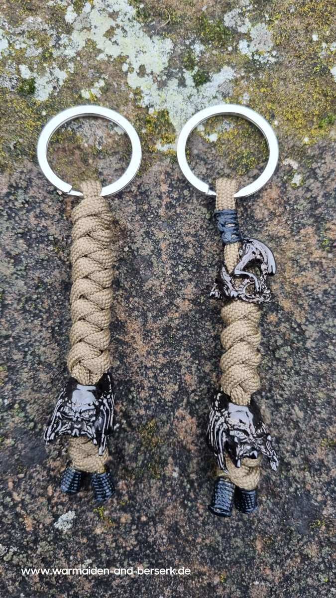 Einfacher Paracord Key Chain mit 'Predator' und 'Alien' Perle