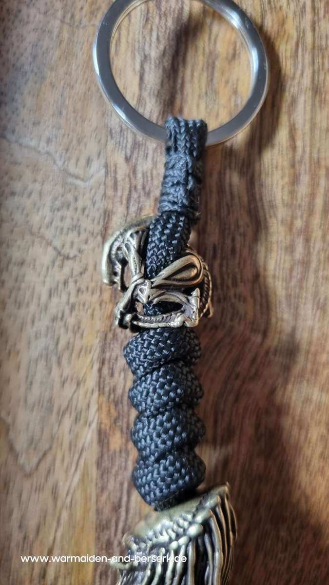 Einfacher Paracord Key Chain mit 'Predator' und 'Alien' Perle