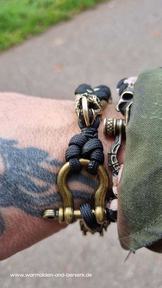 Shark Knot Paracord Armband "Alien vs Predator" mit Predator und Alien