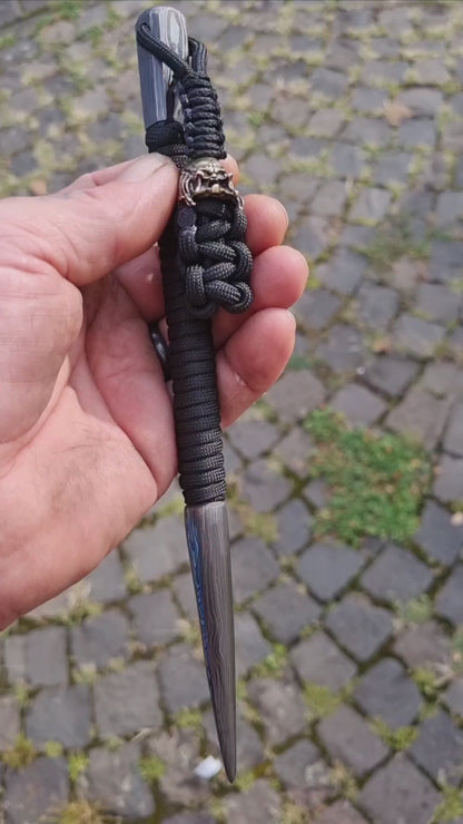 Handgeschmiedeter Paracord Marlin Spike aus Damaszener Stahl, mit Griffwicklung und Predator Bead