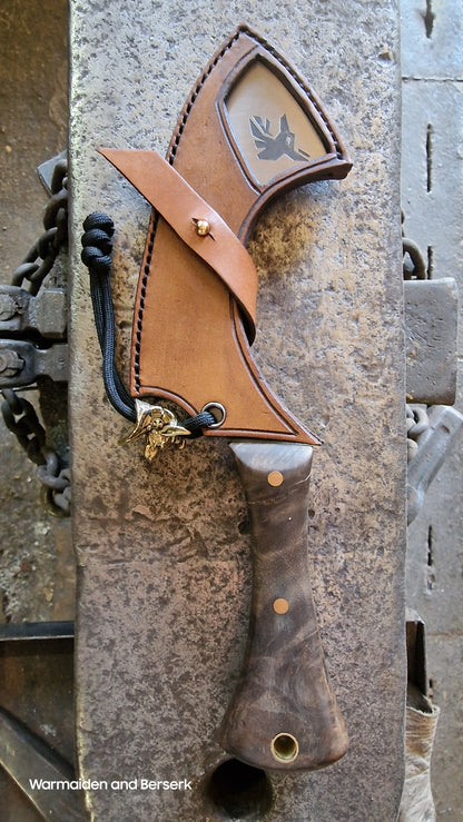 Hand-forged small knife in Chepesh form made of carbon steel with robust leather sheath