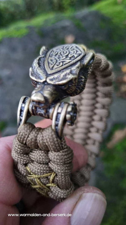 Breites Paracord-Armband in Braun mit Bärenkopf Verschluss und Stitch 