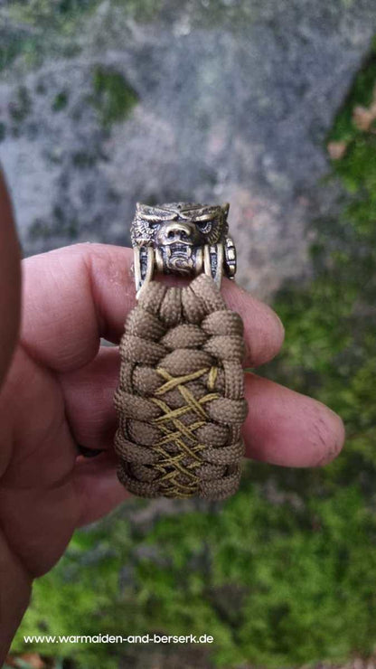 Breites Paracord-Armband in Braun mit Bärenkopf Verschluss und Stitch 